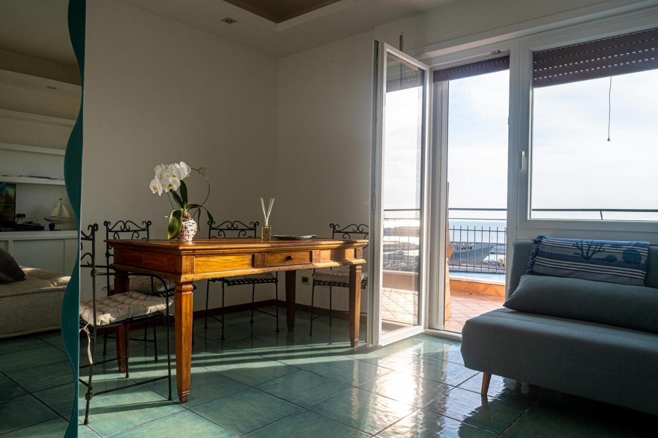 Mare Fuori Apartment Civitavecchia Exterior foto